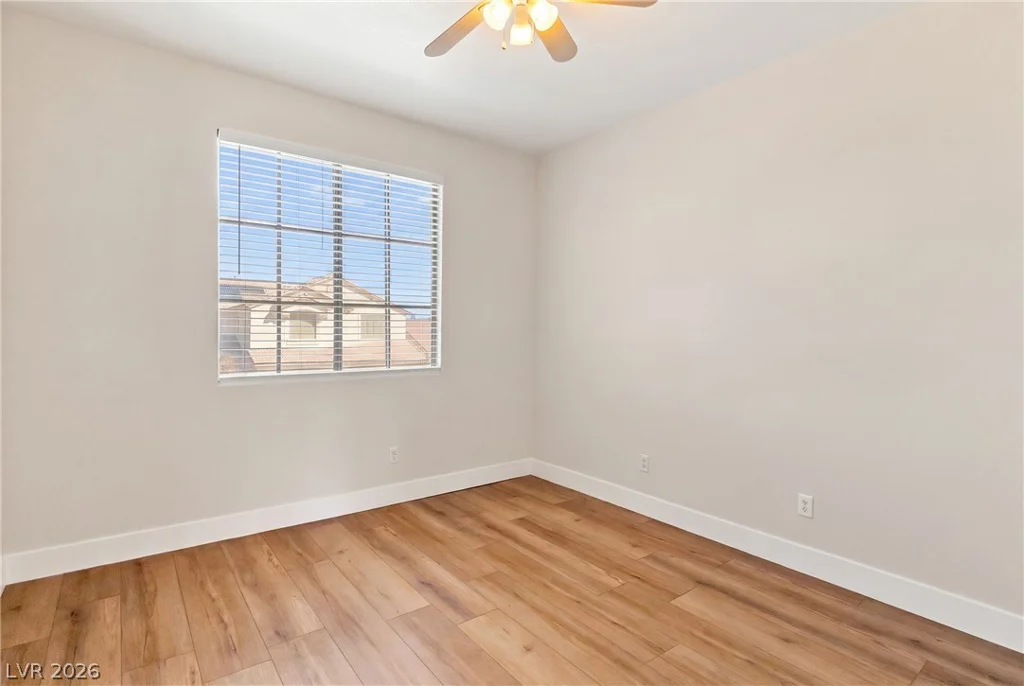 7589 Splashing Rock, Las Vegas, NV 89131