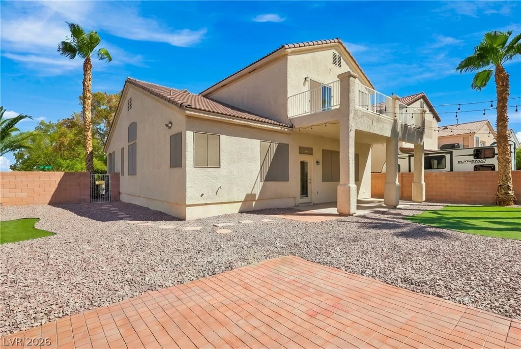 7589 Splashing Rock, Las Vegas, NV 89131