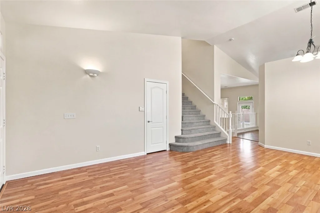 7589 Splashing Rock, Las Vegas, NV 89131