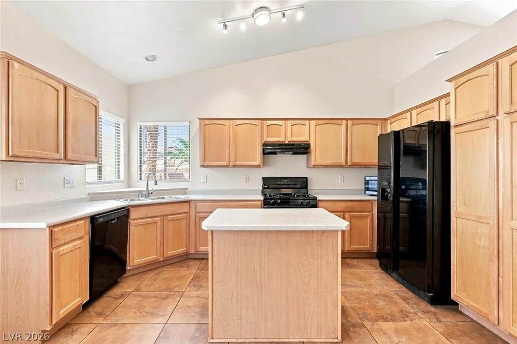 7589 Splashing Rock, Las Vegas, NV 89131