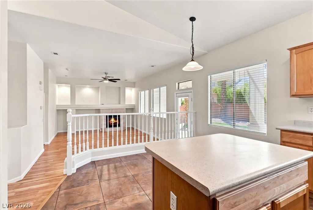 7589 Splashing Rock, Las Vegas, NV 89131