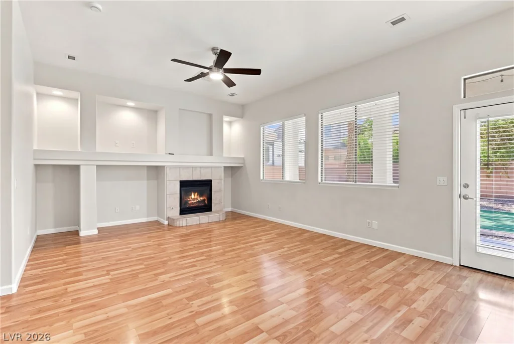 7589 Splashing Rock, Las Vegas, NV 89131