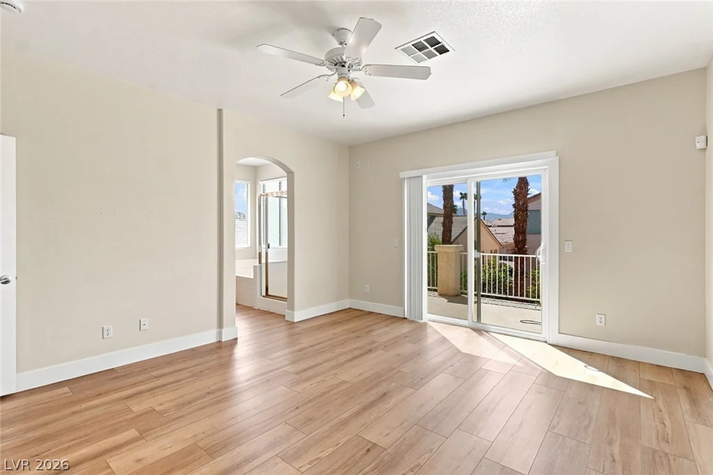 7589 Splashing Rock, Las Vegas, NV 89131
