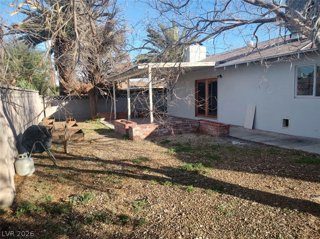 2005 Oakey, Las Vegas, NV 89104