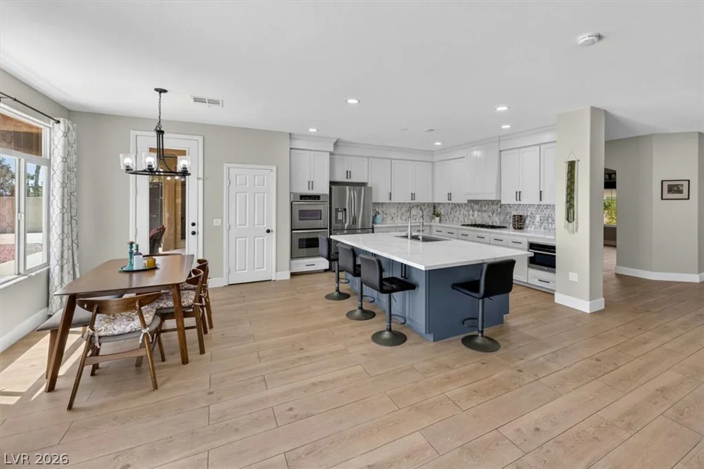 9304 Empire Rock, Las Vegas, NV 89143