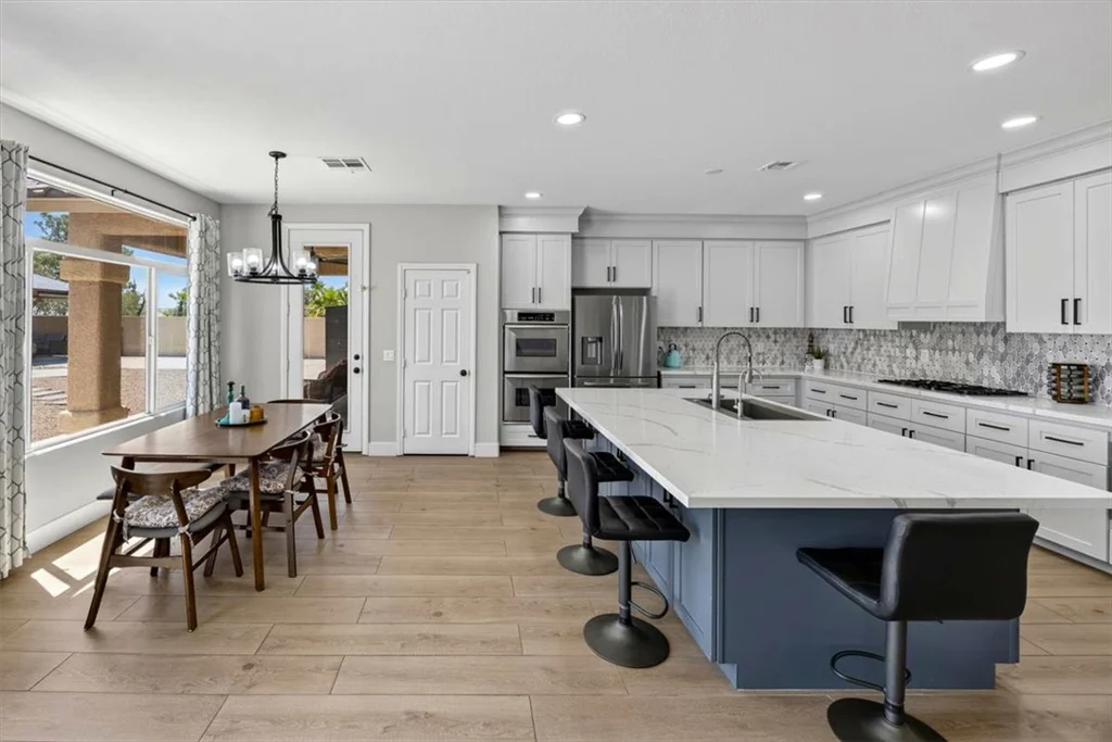 9304 Empire Rock, Las Vegas, NV 89143