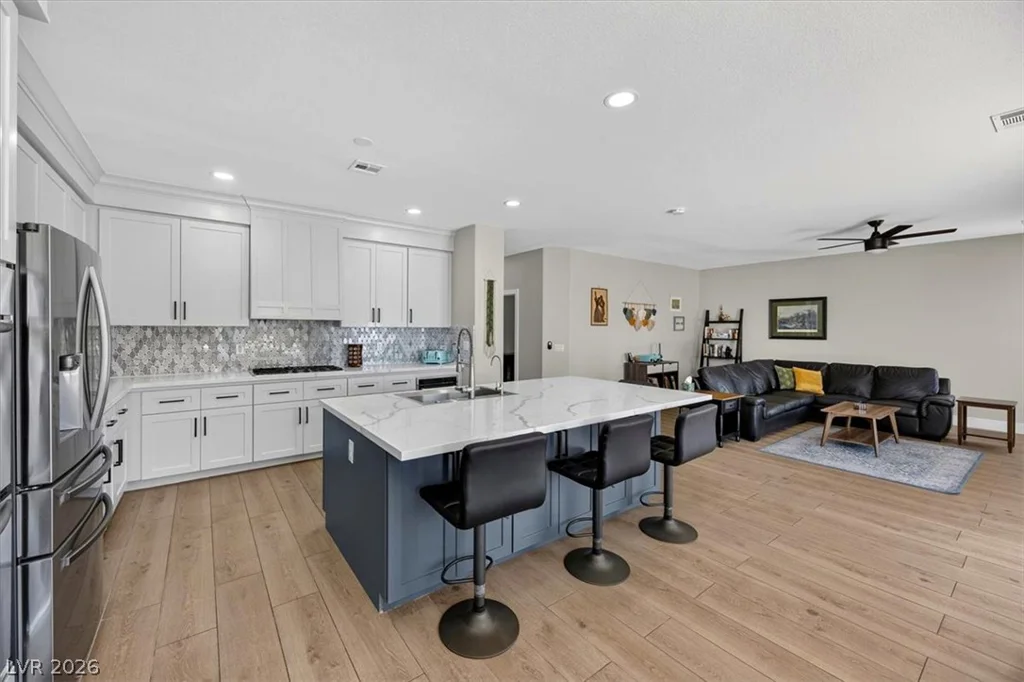 9304 Empire Rock, Las Vegas, NV 89143