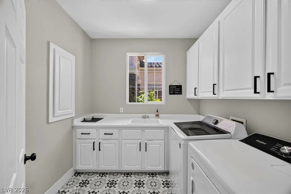 9304 Empire Rock, Las Vegas, NV 89143