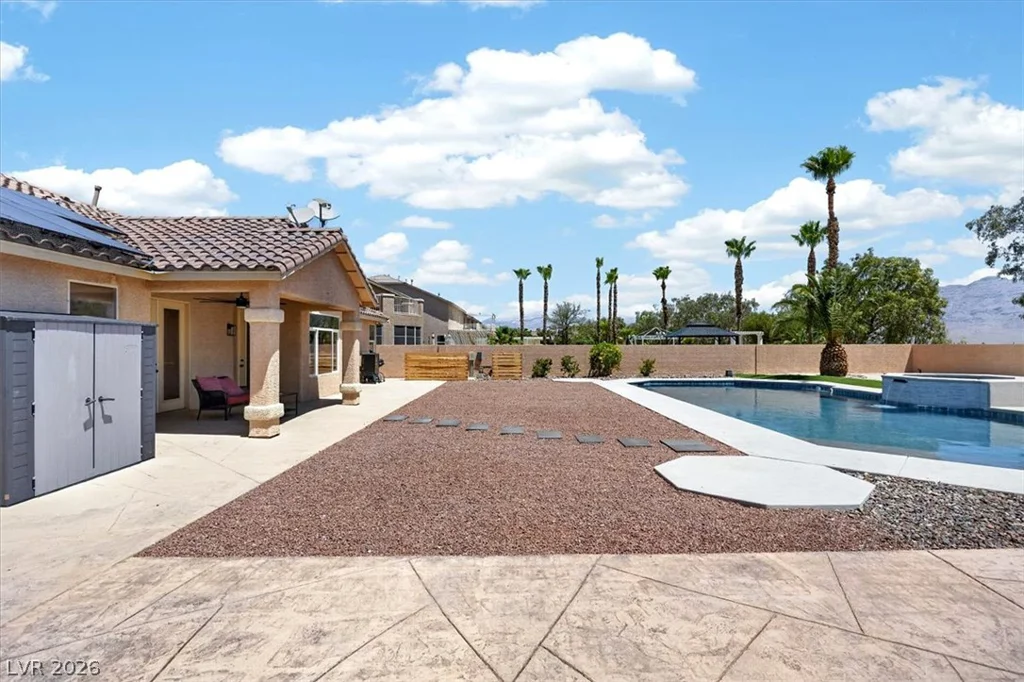 9304 Empire Rock, Las Vegas, NV 89143