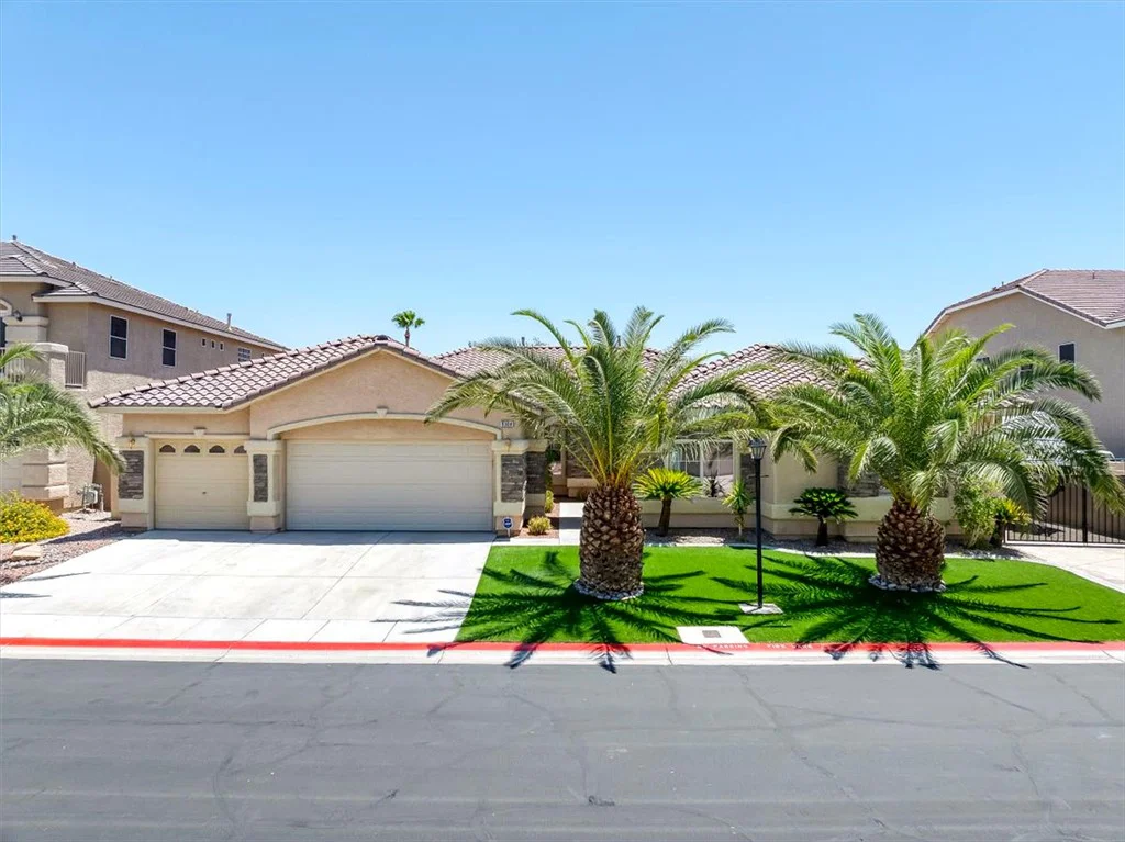 9304 Empire Rock, Las Vegas, NV 89143