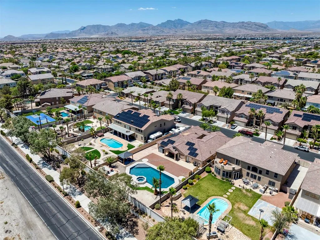 9304 Empire Rock, Las Vegas, NV 89143