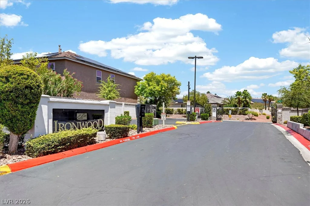 9304 Empire Rock, Las Vegas, NV 89143