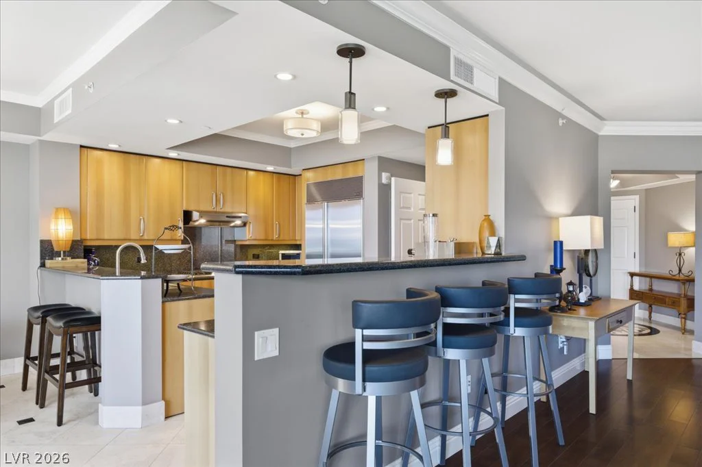 2857 Paradise, Las Vegas, NV 89109