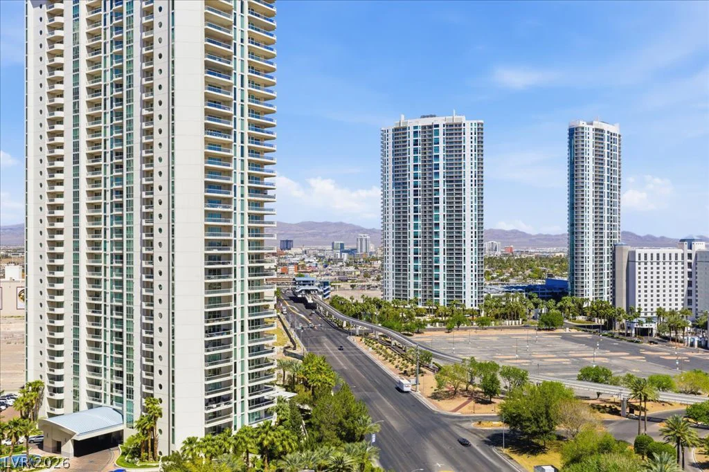 2857 Paradise, Las Vegas, NV 89109