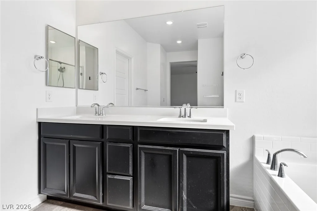 3016 moulin heights, Las Vegas, NV 89156