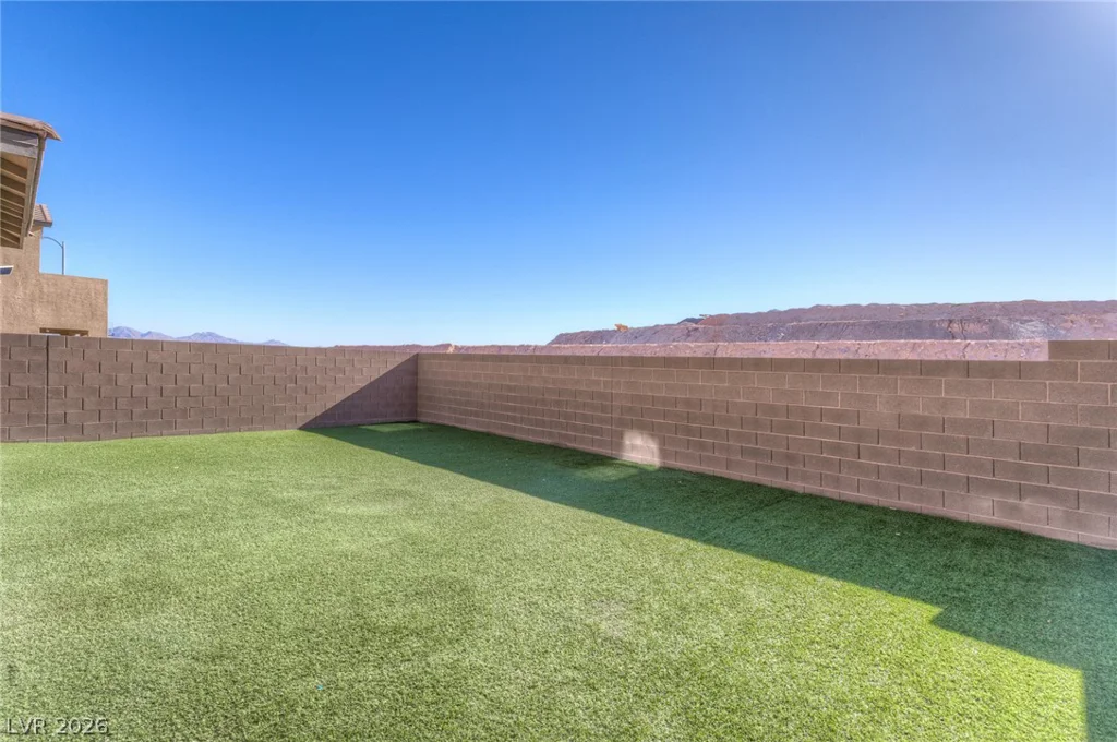 3016 moulin heights, Las Vegas, NV 89156