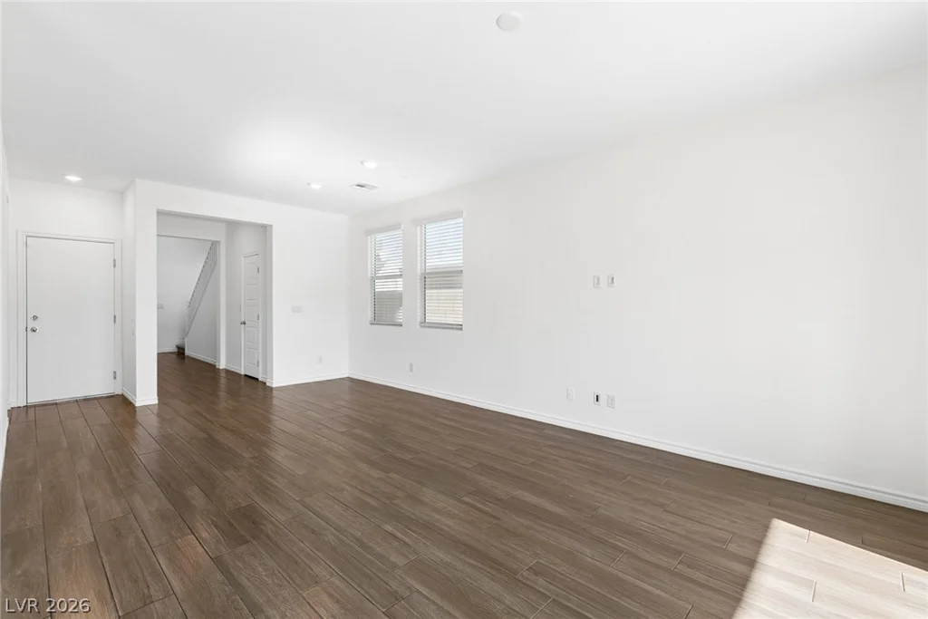 3016 moulin heights, Las Vegas, NV 89156