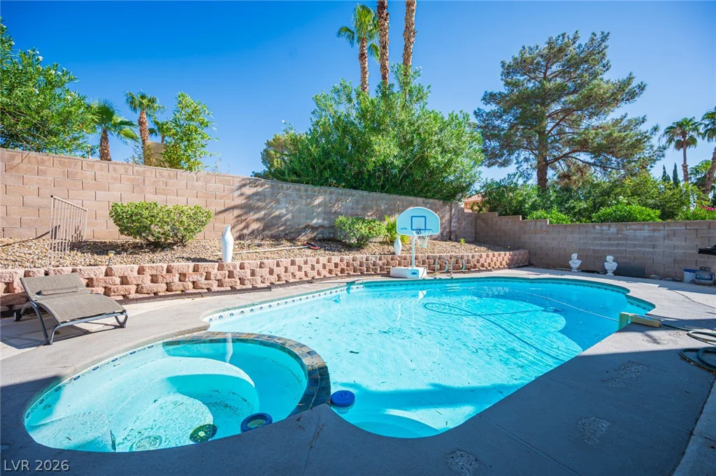 9024 Feather River, Las Vegas, NV 89117