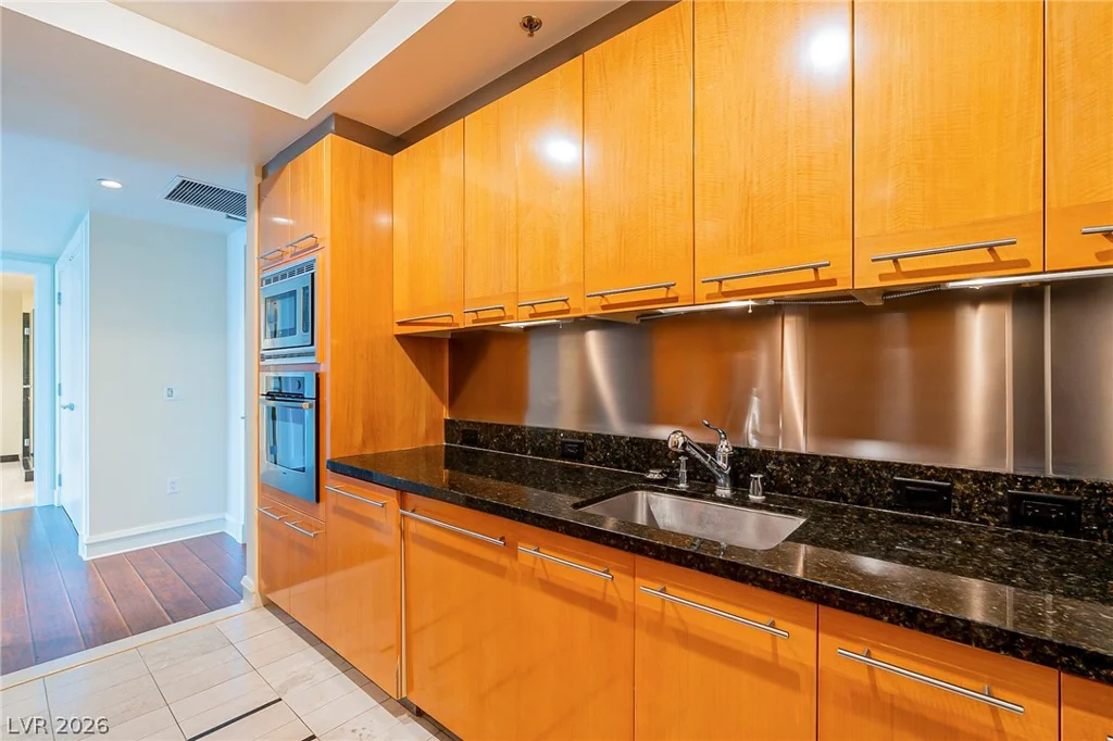 2700 Las Vegas, Las Vegas, NV 89109