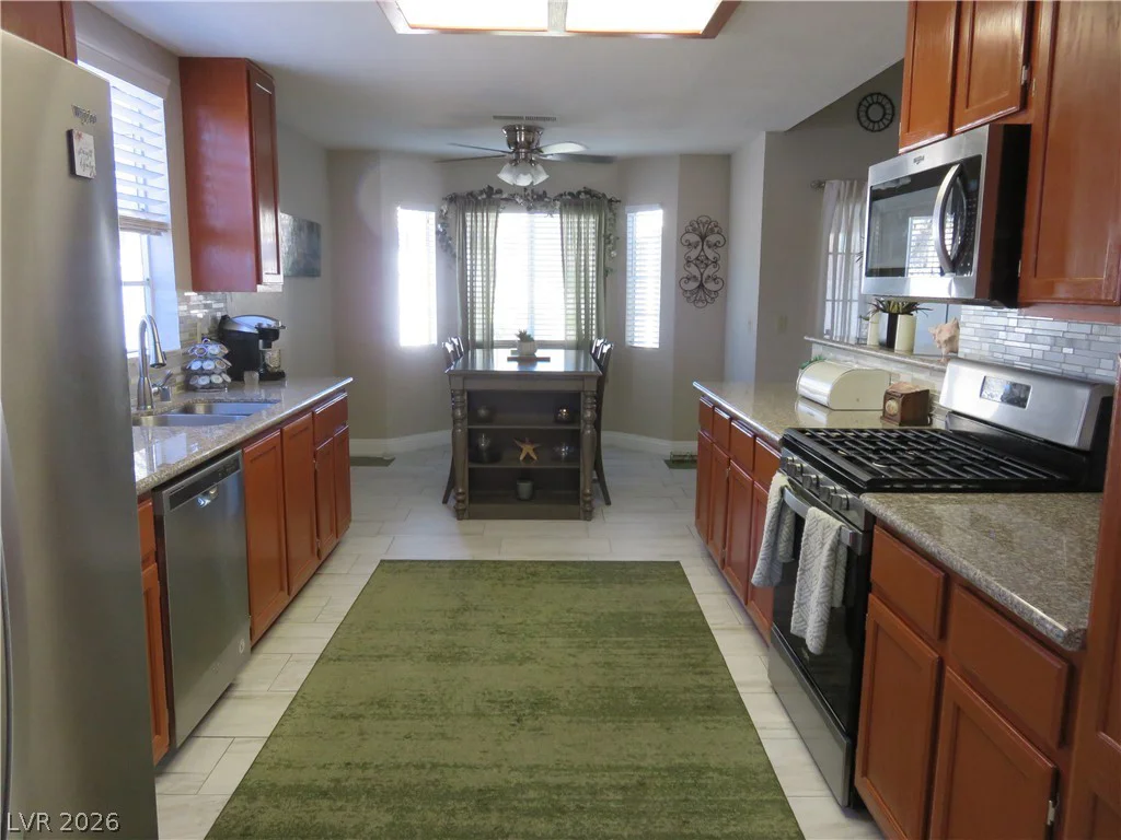6208 Sierra Pines, Las Vegas, NV 89130