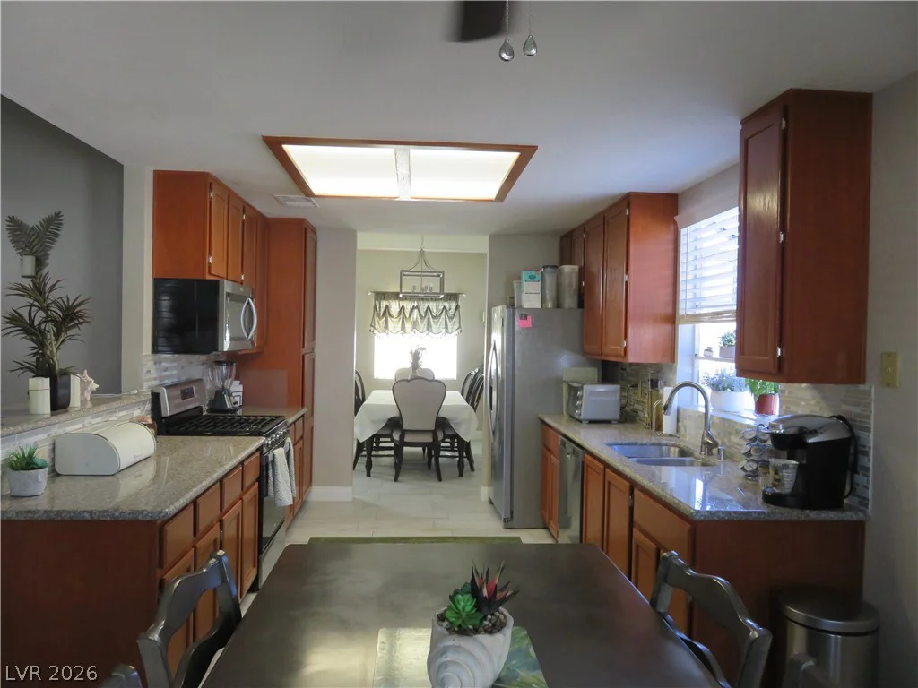 6208 Sierra Pines, Las Vegas, NV 89130