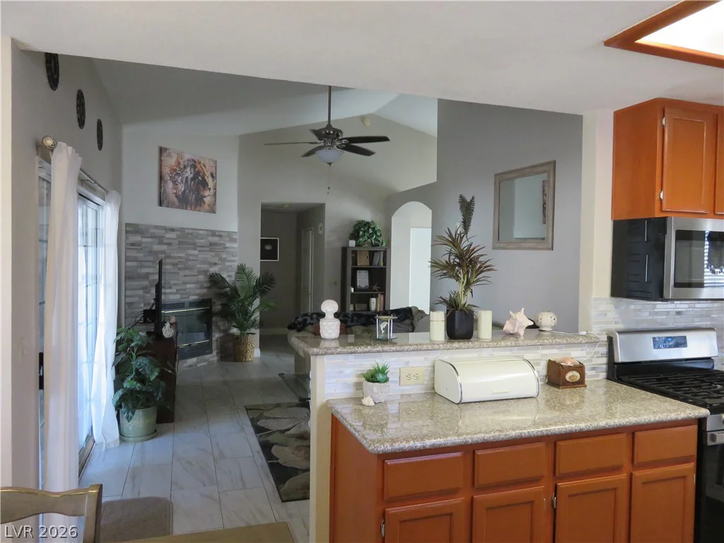 6208 Sierra Pines, Las Vegas, NV 89130