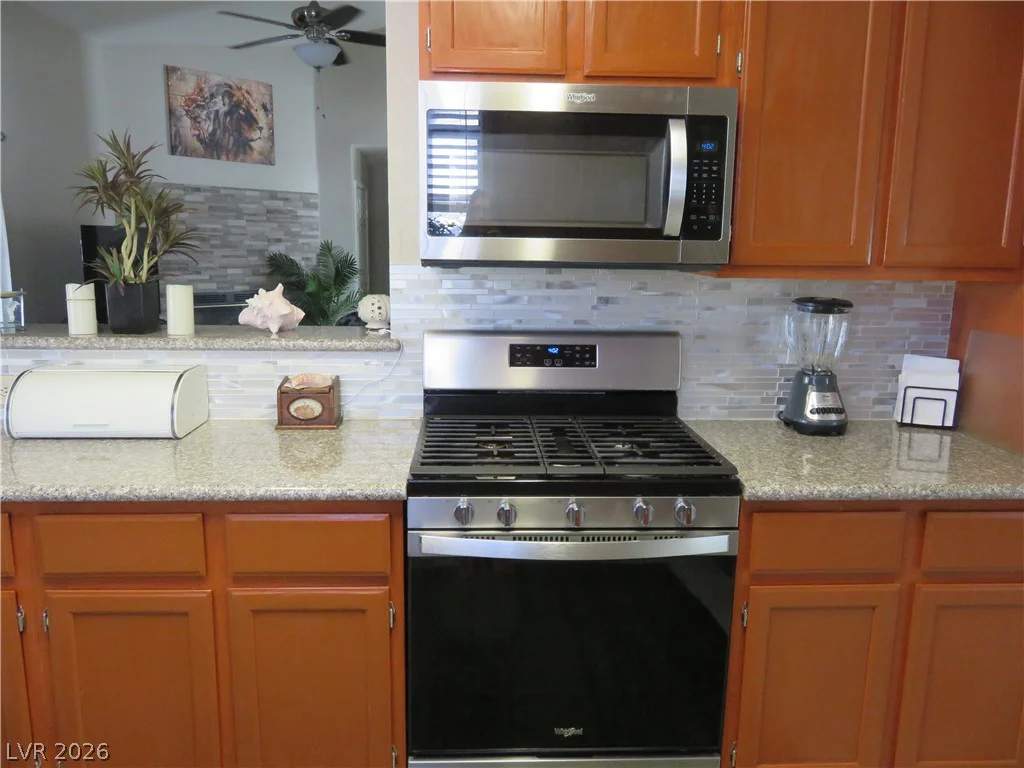 6208 Sierra Pines, Las Vegas, NV 89130