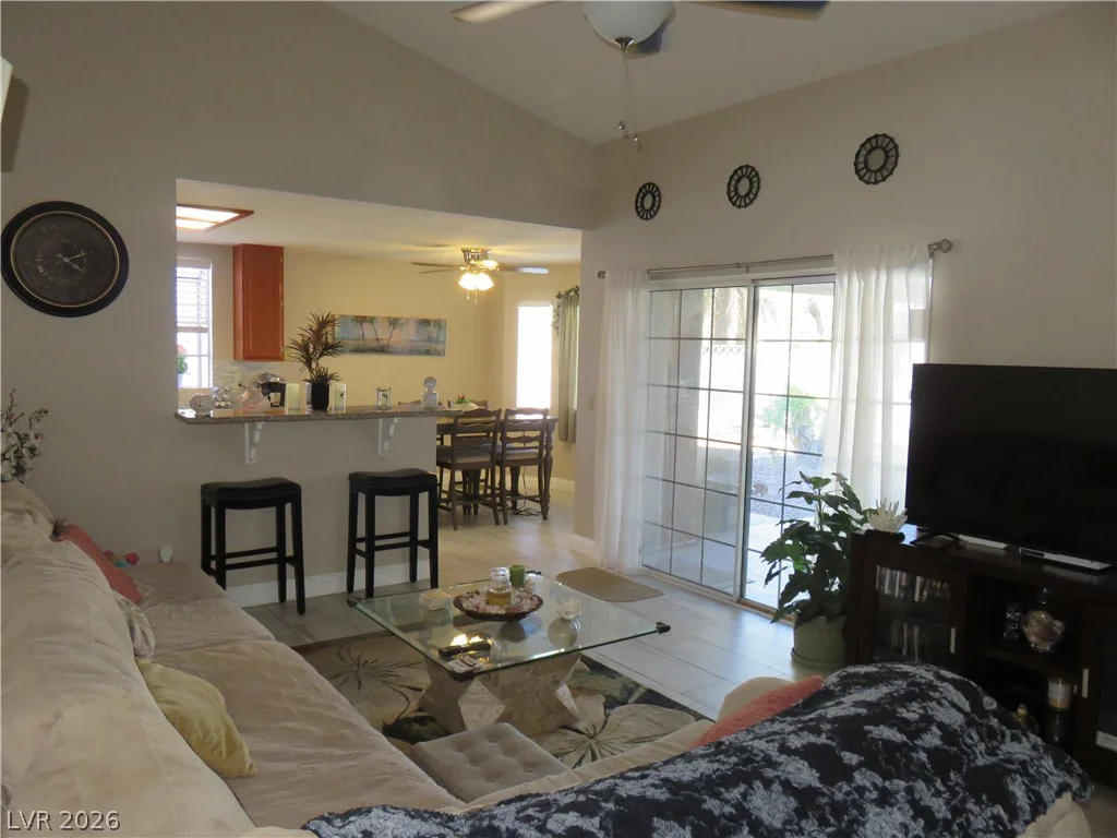 6208 Sierra Pines, Las Vegas, NV 89130