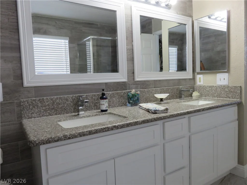 6208 Sierra Pines, Las Vegas, NV 89130