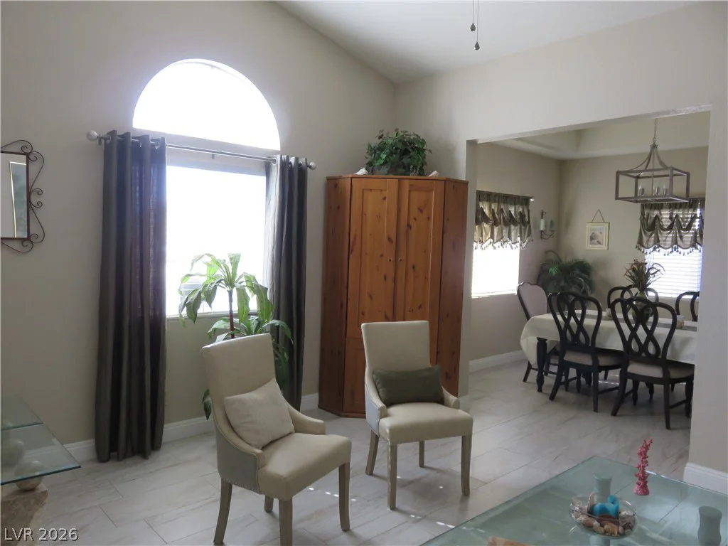6208 Sierra Pines, Las Vegas, NV 89130