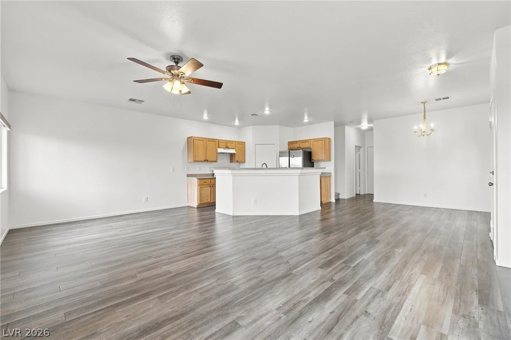 6445 Za Zu Pitts, Las Vegas, NV 89122