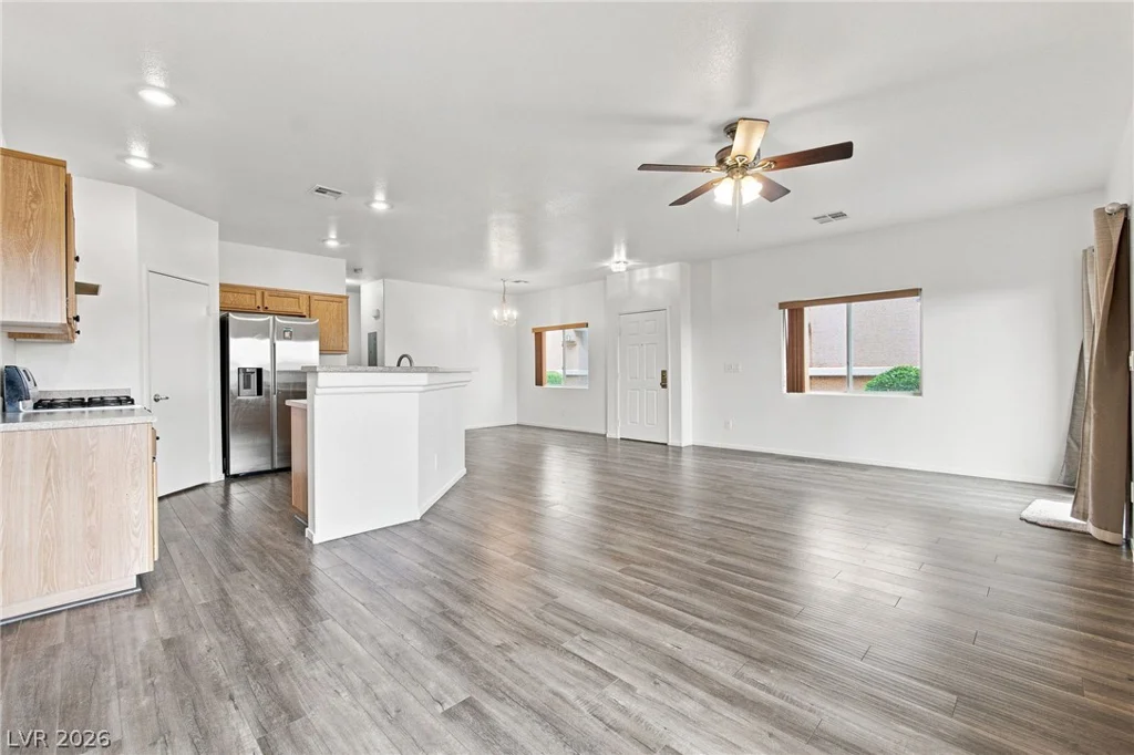 6445 Za Zu Pitts, Las Vegas, NV 89122