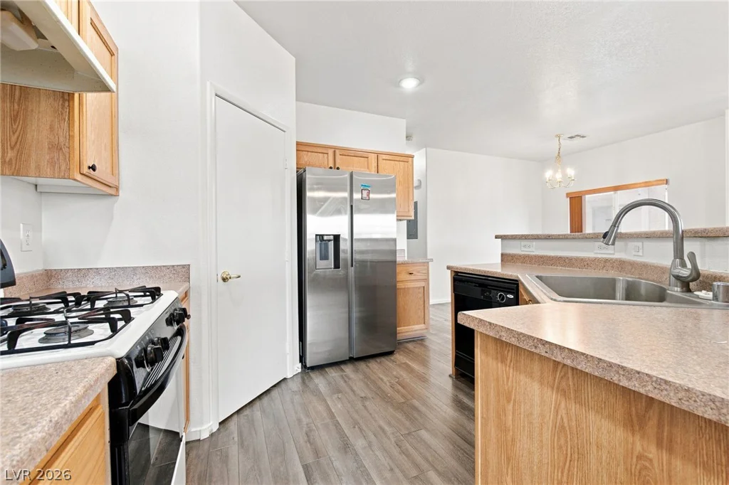 6445 Za Zu Pitts, Las Vegas, NV 89122