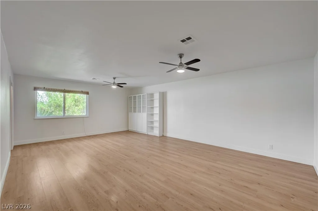 3507 La Paloma, Las Vegas, NV 89121