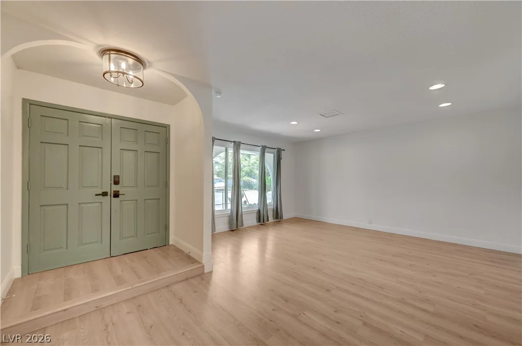 3507 La Paloma, Las Vegas, NV 89121