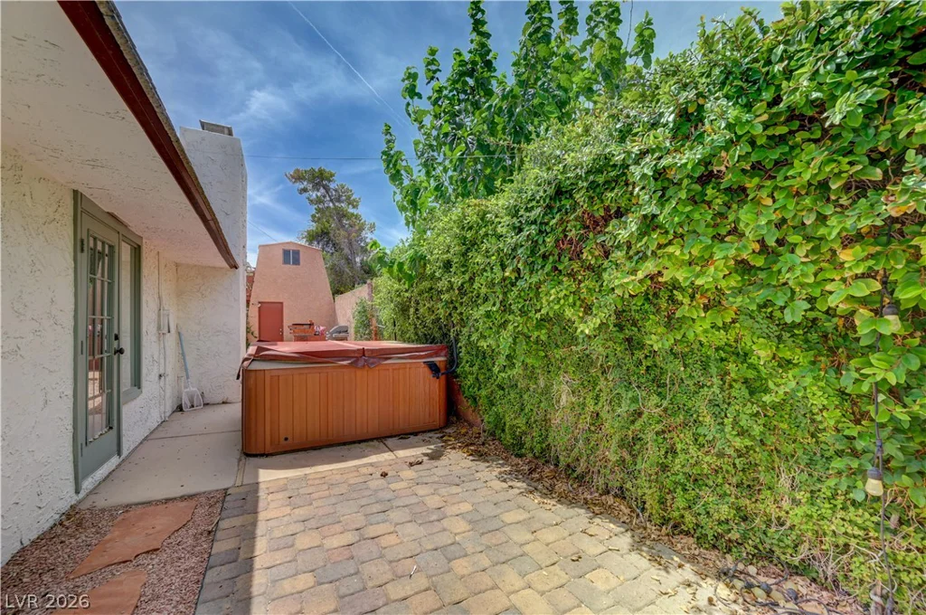 3507 La Paloma, Las Vegas, NV 89121