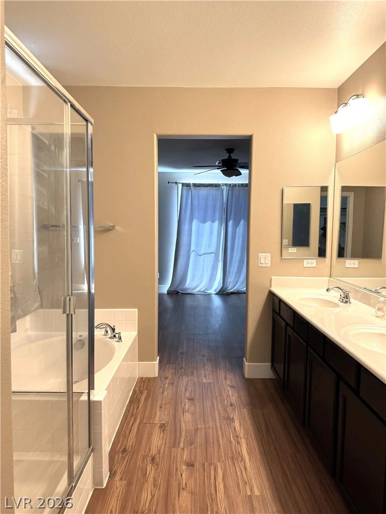 10229 Pine Ridge Peak, Las Vegas, NV 89166