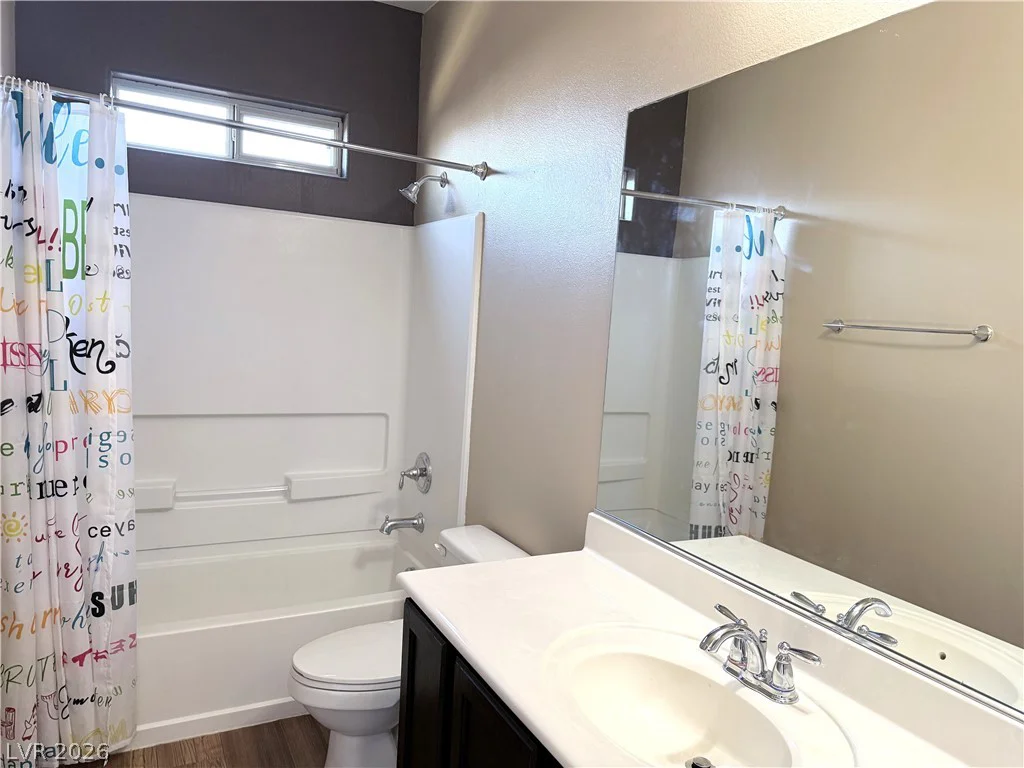 10229 Pine Ridge Peak, Las Vegas, NV 89166