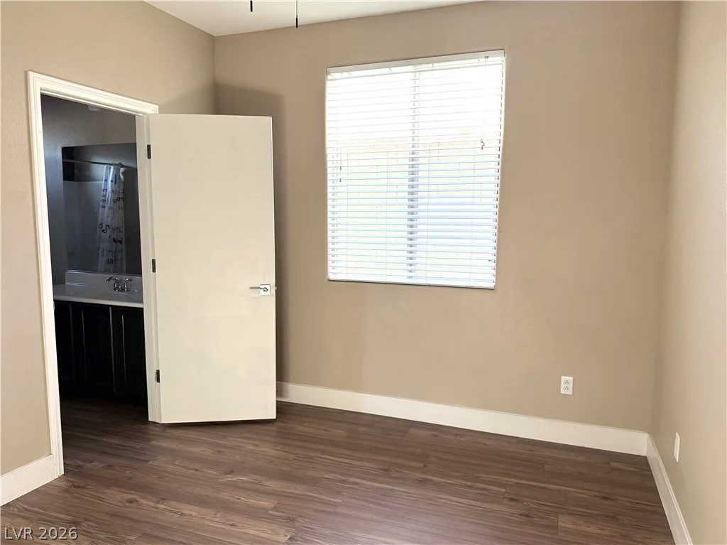 10229 Pine Ridge Peak, Las Vegas, NV 89166