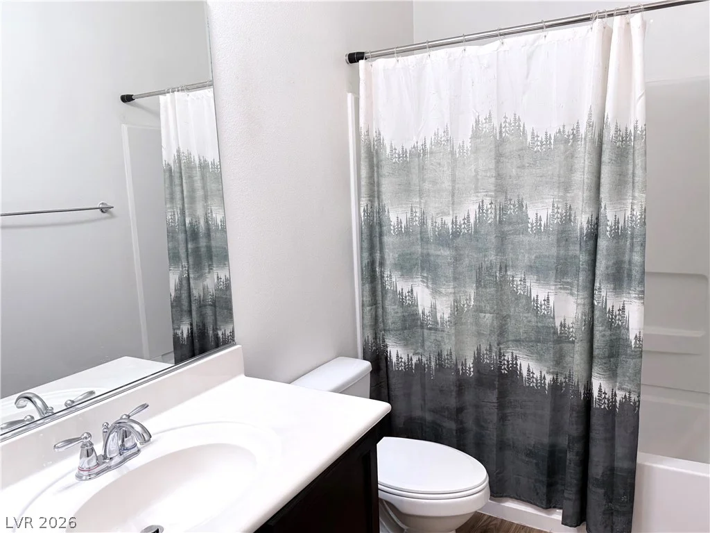 10229 Pine Ridge Peak, Las Vegas, NV 89166