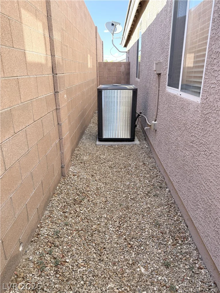 10229 Pine Ridge Peak, Las Vegas, NV 89166
