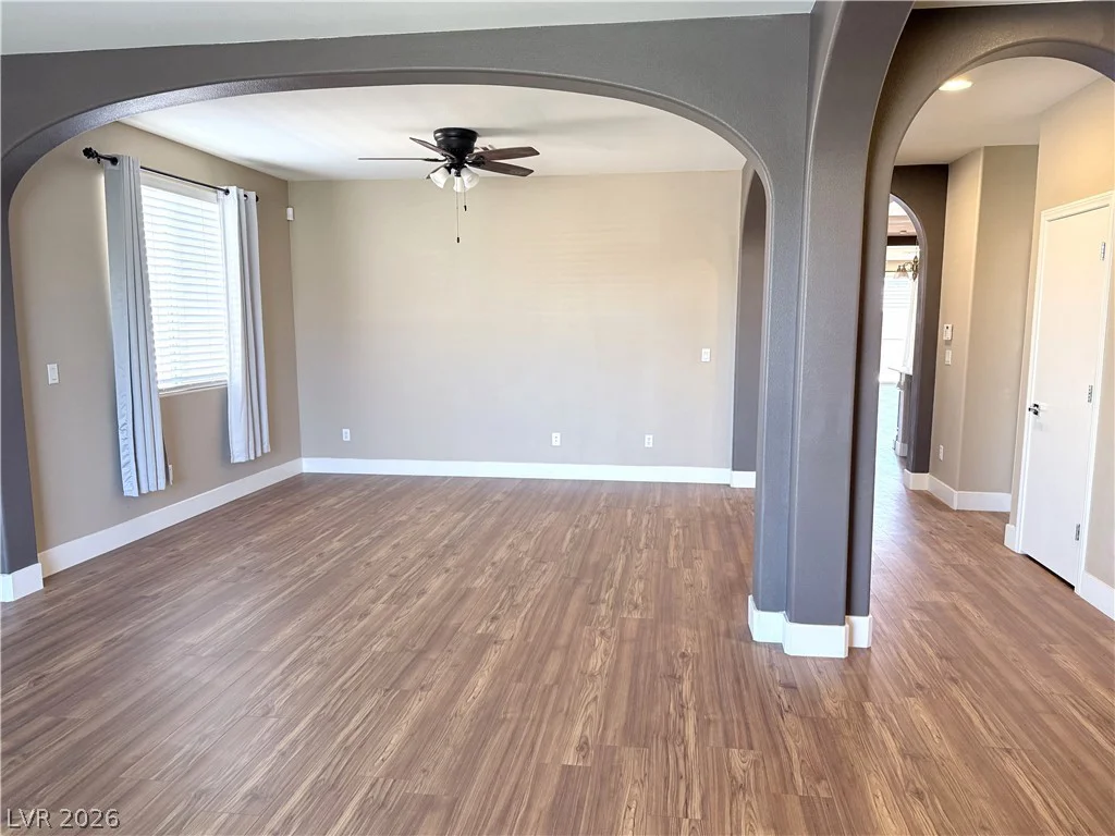 10229 Pine Ridge Peak, Las Vegas, NV 89166