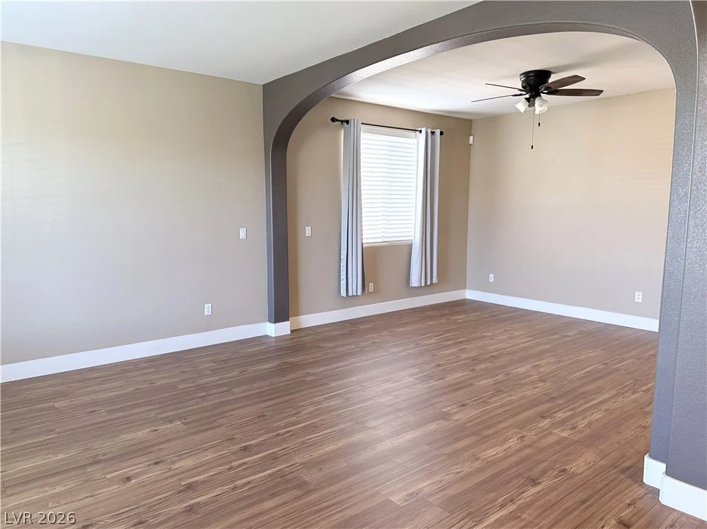 10229 Pine Ridge Peak, Las Vegas, NV 89166