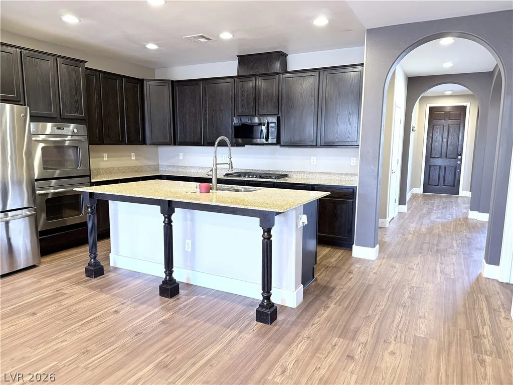 10229 Pine Ridge Peak, Las Vegas, NV 89166