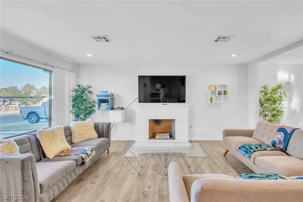 3153 Elmrock, Las Vegas, NV 89121