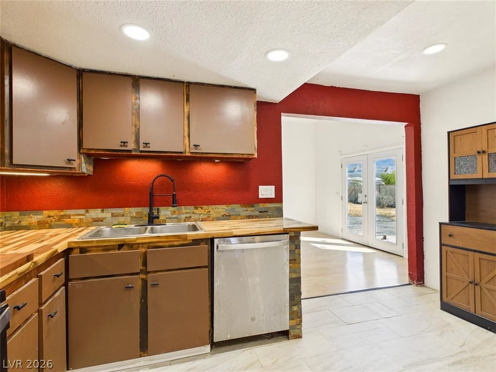 510 Simkins, Pahrump, NV 89060
