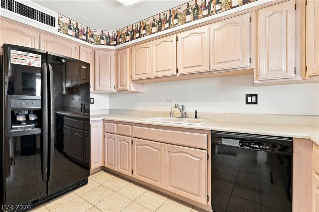 3111 Bel Air, Las Vegas, NV 89109