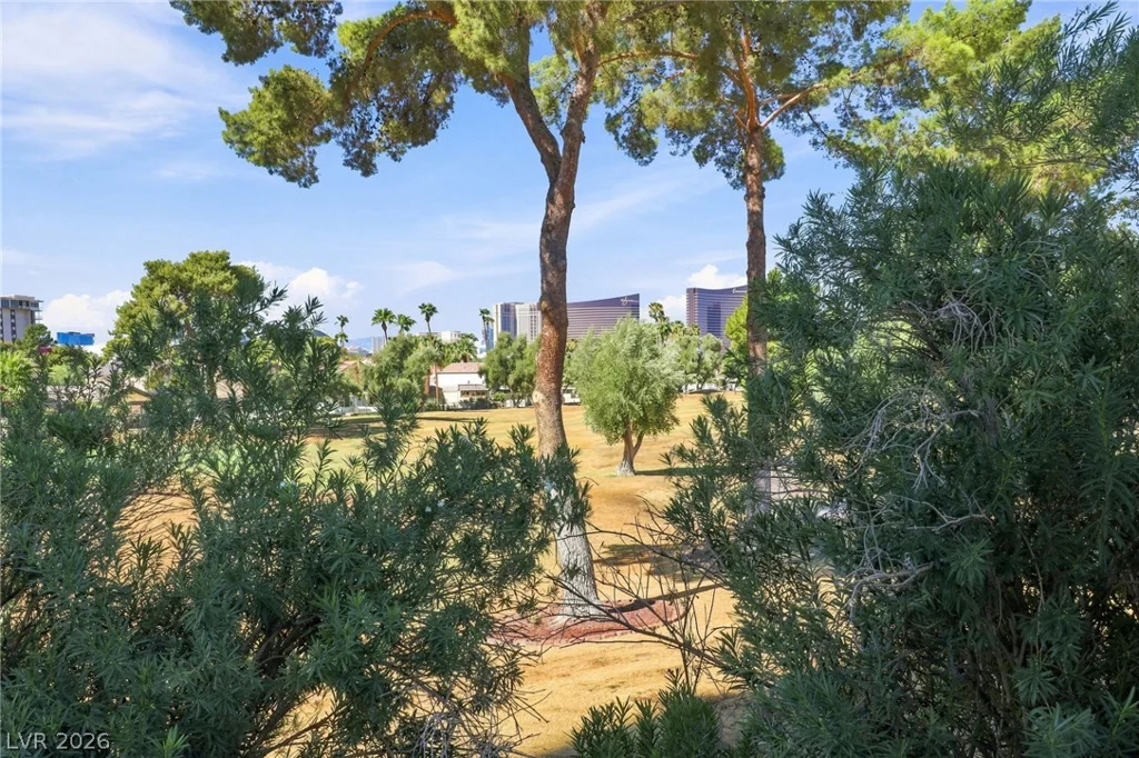 3111 Bel Air, Las Vegas, NV 89109