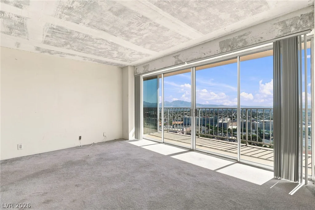 3111 Bel Air, Las Vegas, NV 89109
