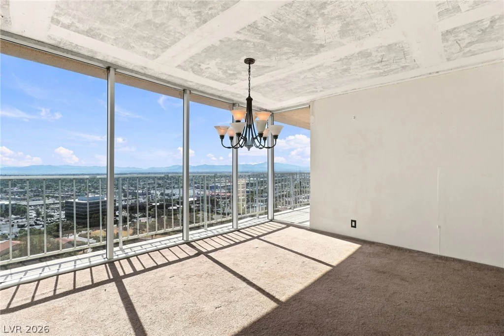 3111 Bel Air, Las Vegas, NV 89109
